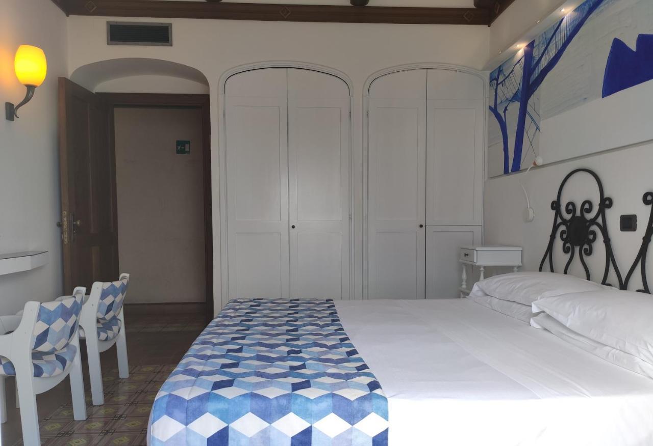 Taverna Del Capitano Marina del Cantone ภายนอก รูปภาพ
