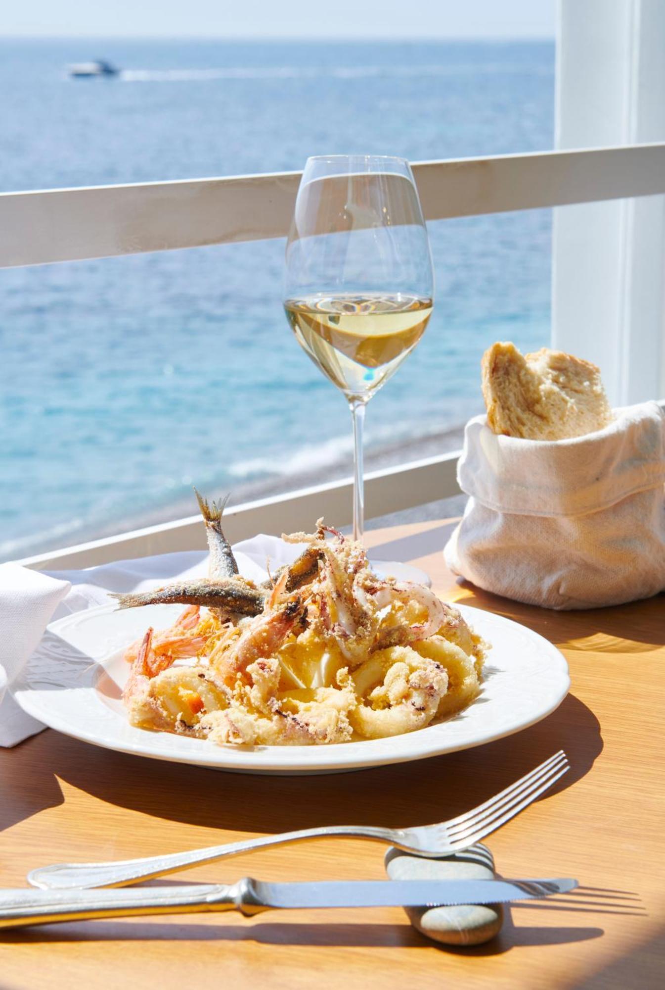 Taverna Del Capitano Marina del Cantone ภายนอก รูปภาพ