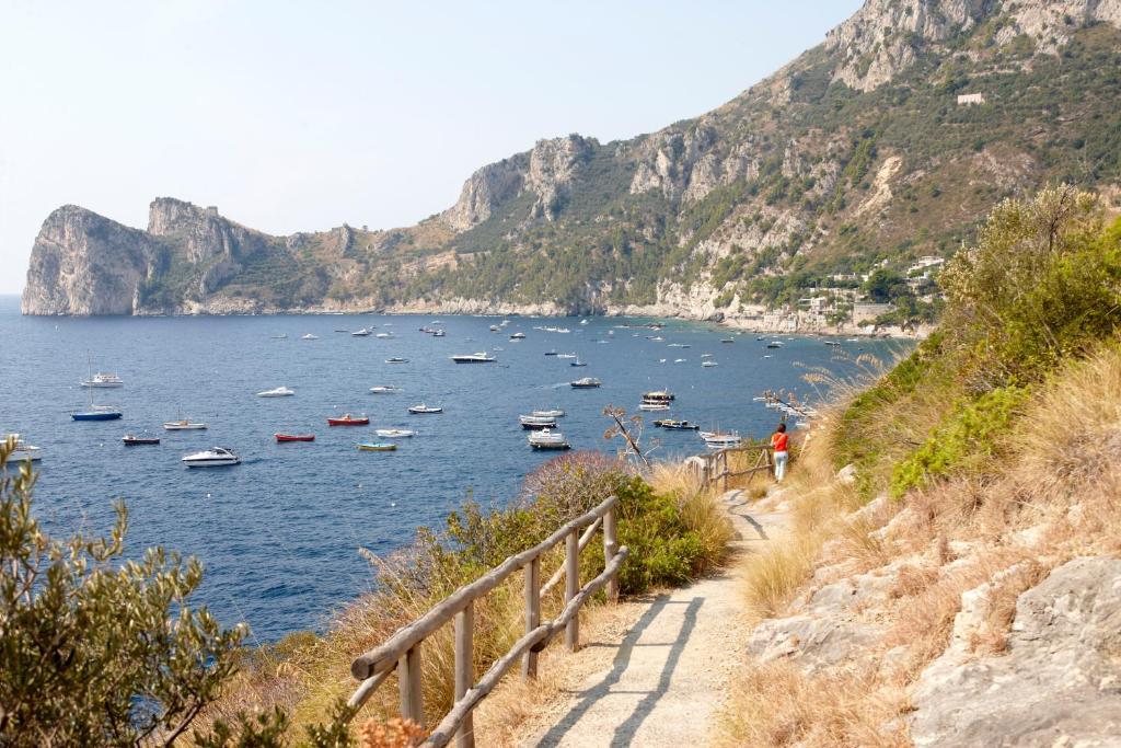 Taverna Del Capitano Marina del Cantone ภายนอก รูปภาพ