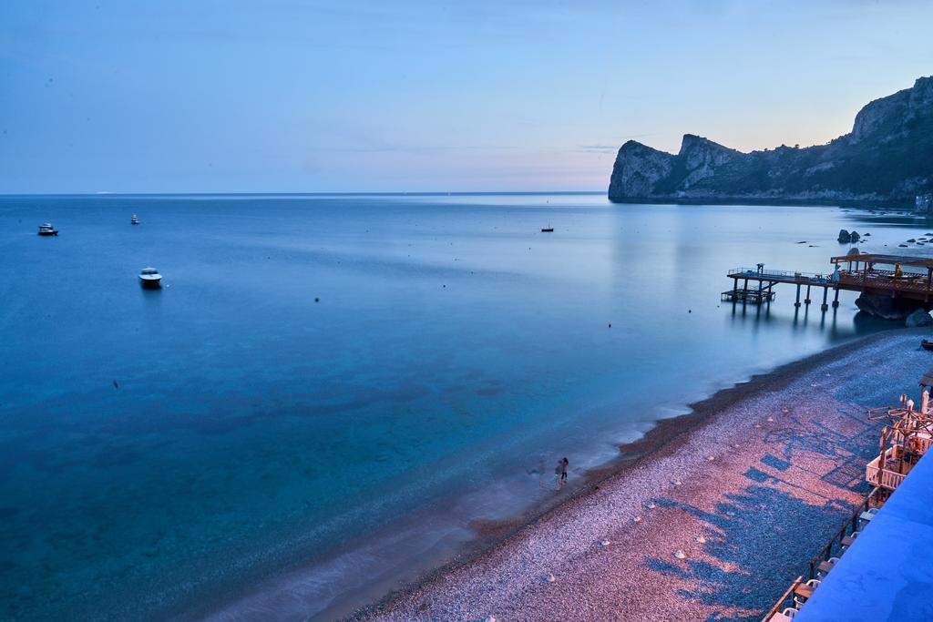 Taverna Del Capitano Marina del Cantone ภายนอก รูปภาพ